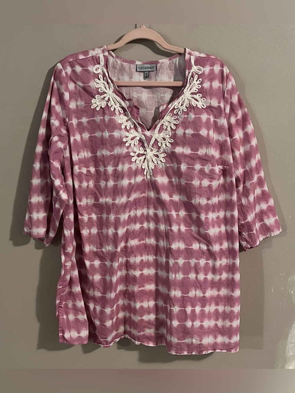 $6❤️Bundled Catherines Shirt